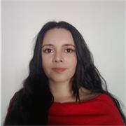 Educadora infantil apta para refuerzo escolar hasta la primaria.